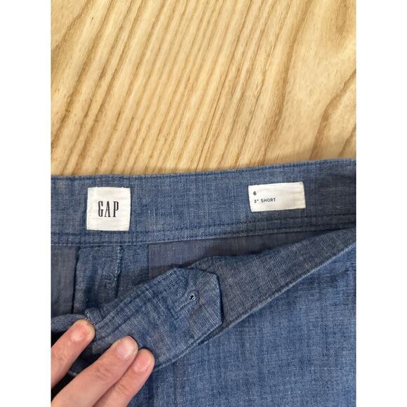 Gap Shorts, Size 6 - Picture 4 of 8